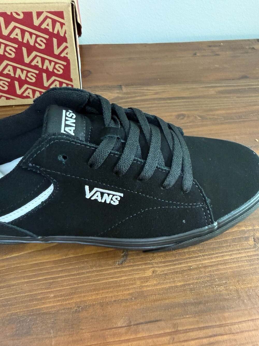 Vans Seldan Suede Black/Black Sneakers Size 8.5 - Picture 6 of 9